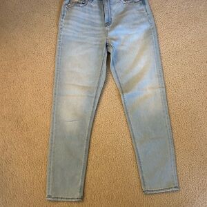 American Eagle Outfitters Light Wash Skinny Jeans